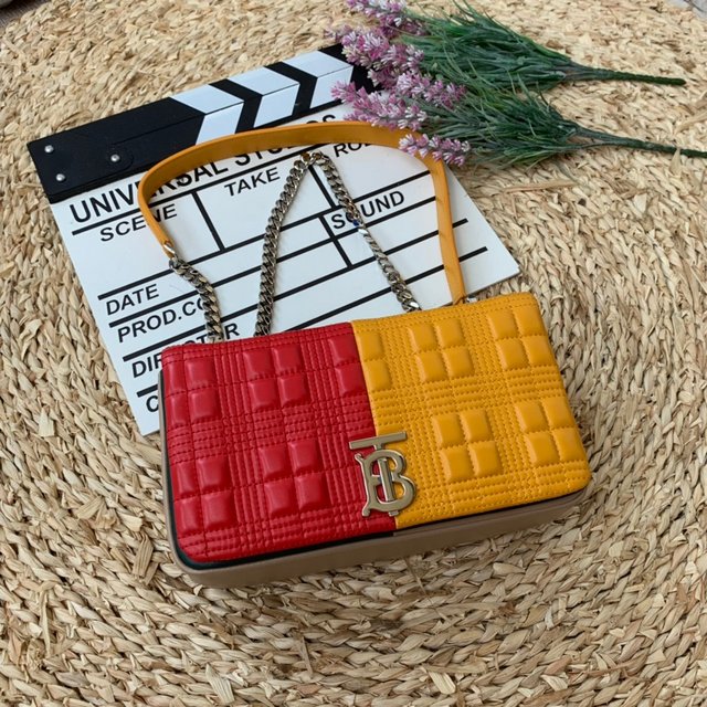 Burberry  80211551 red yellow matching 